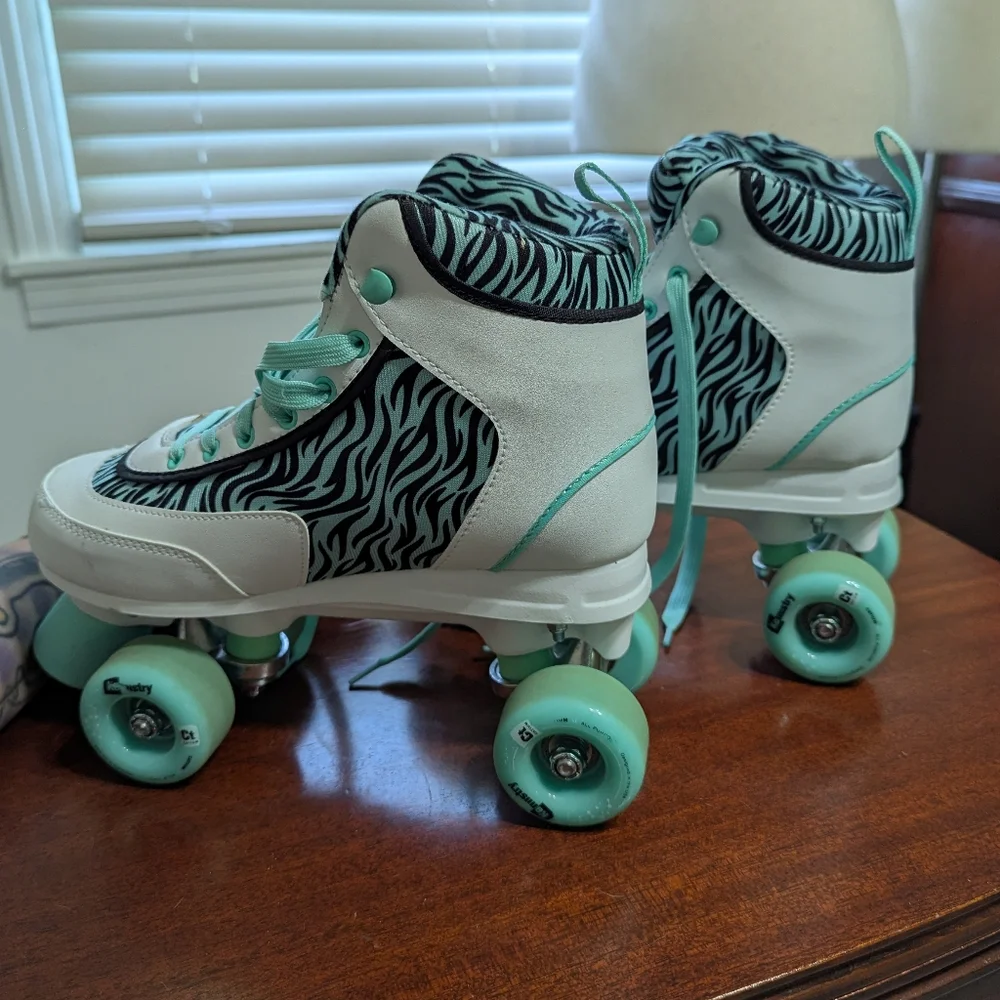 Roller Derby Star 750 Skates Size 8 - Picture 4 of 11